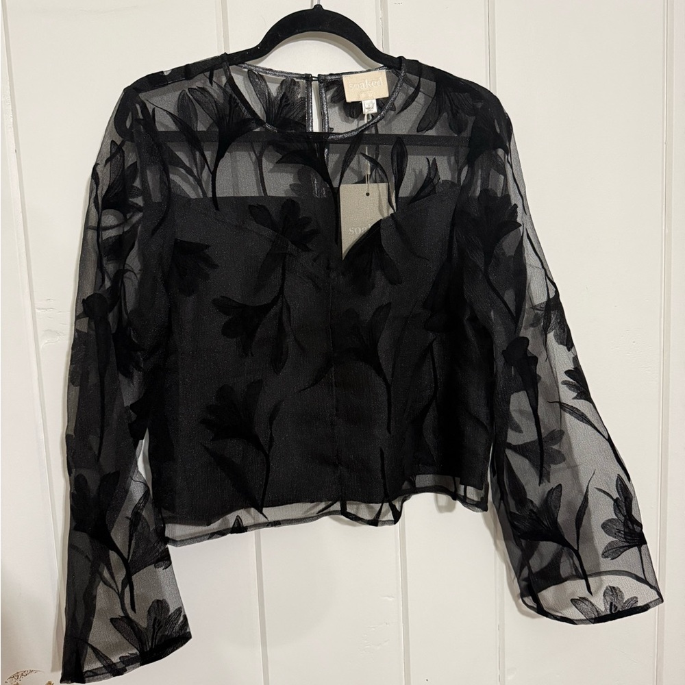 Soaked Women’s Black Sheer Floral Women's Top Size Medium NWT - Picture 3 of 4